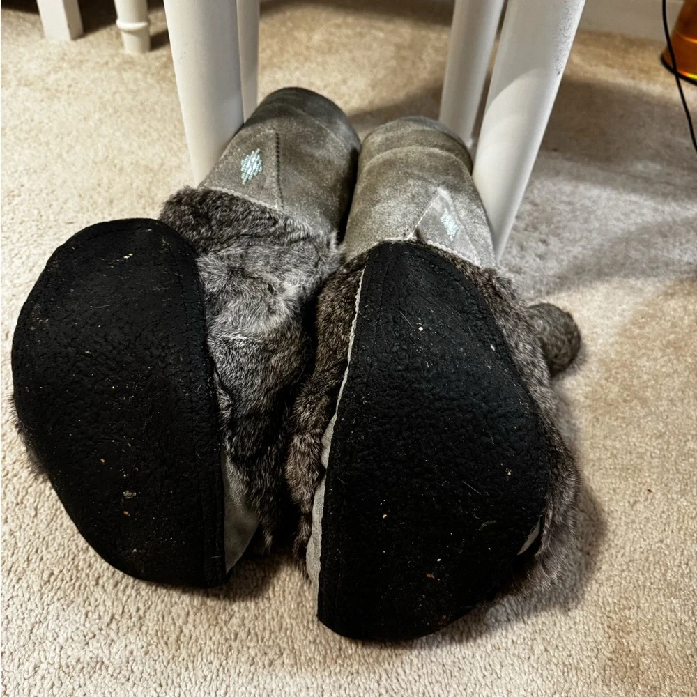 Muk Luks Gray Faux Fur Winter Boots with Pom Poms